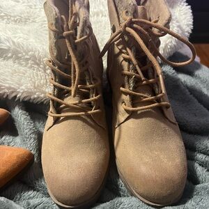 Rock & Candy Women's Brown Lace-Up Boots